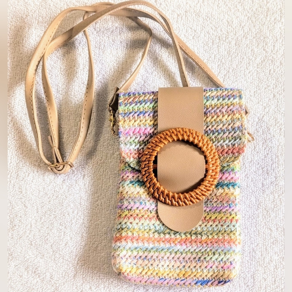 🎉 Weaved style clutch, BNWOT shoulder, phone purse, vivid multi color pattern